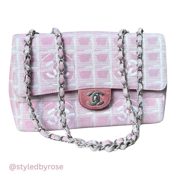 VINTAGE Authentic Chanel Pink Medium Nylon Travel Line Flap Bag - Picture 1 of 14